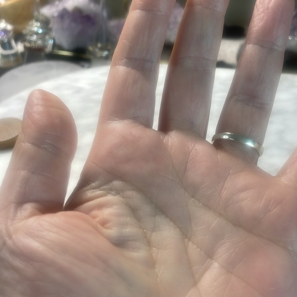 Gorgeous tear drop green amethyst ring in size 7 in 925 sterling silver - Picture 8 of 8